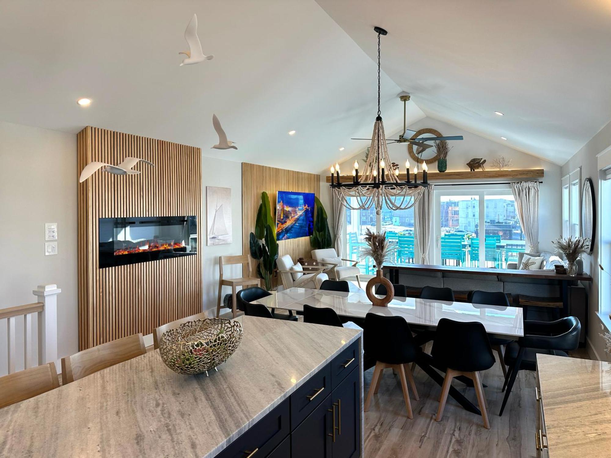 Lux Lighthouse Lookout Llc Holiday home