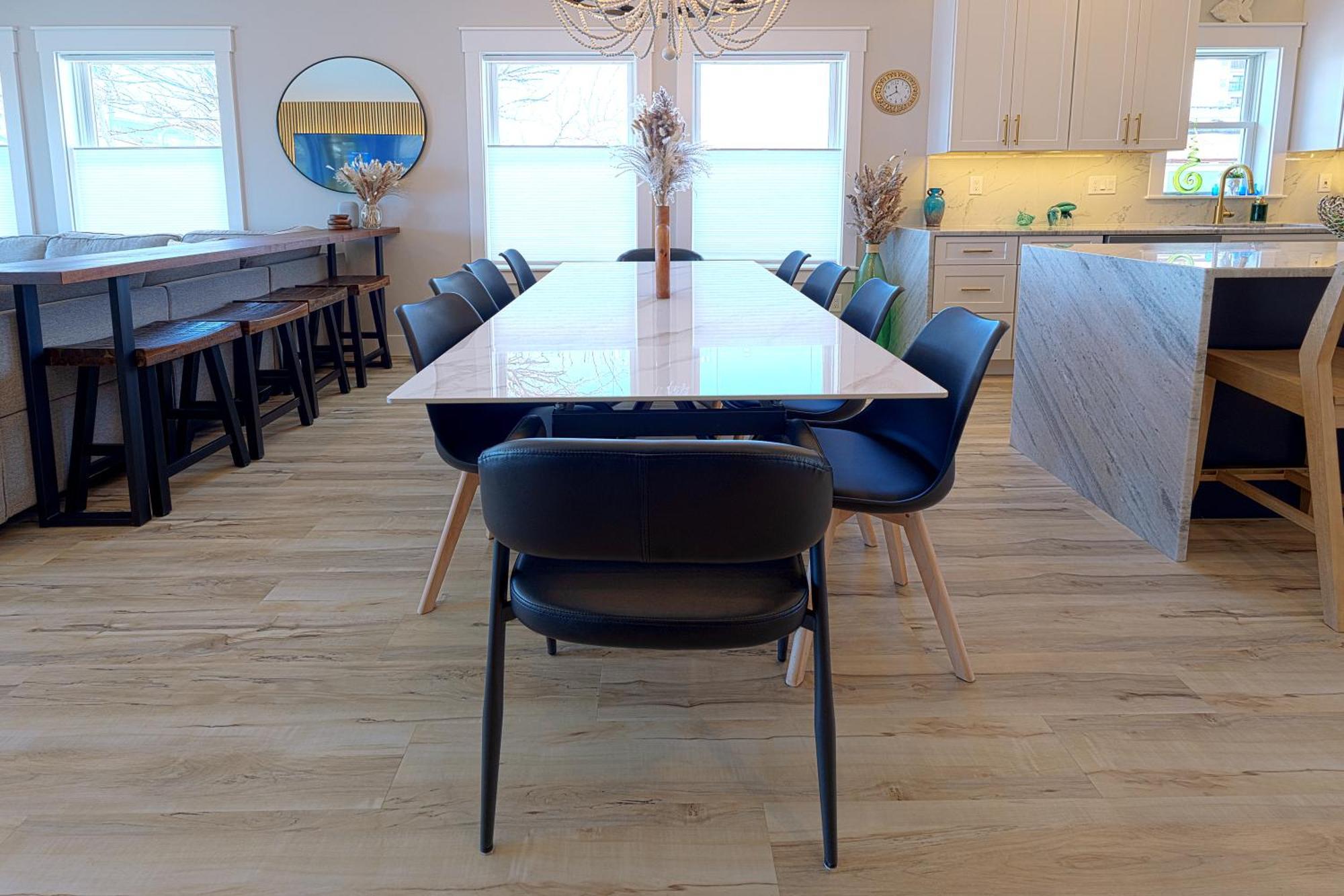 Lux Lighthouse Lookout Llc Holiday home *